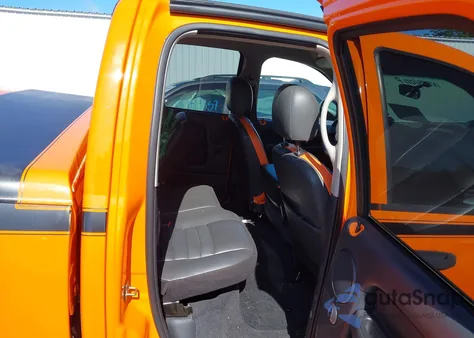 2005 Dodge Ram 1500 Slt/Laramie from USA, damaged, VIN 1D7HA18D05J517464